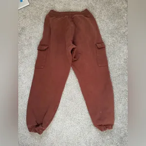 Oner Active All Day Cropped Hoodie and Cargo Joggers SET in Copper Brown Small thumbnail 7