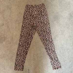 Aerie V Front Brown Cheetah Print 7/8 Length Leggings Size M thumbnail 3