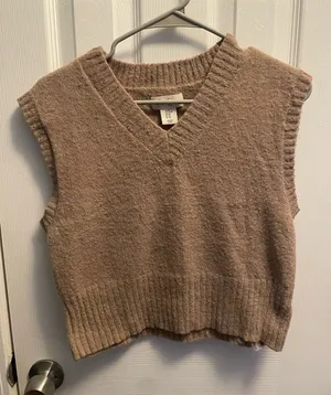 TJ Maxx Sweater Vest thumbnail 1