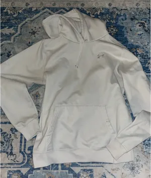 White sweatshirt  thumbnail 1