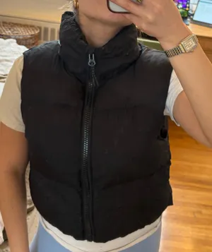 Abercrombie Crop Puffer Jacket thumbnail 1