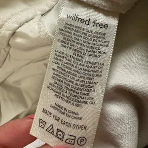 Aritzia Wilfred Free Cargo Pants Size 12 Ivory Cream Wide Leg‎ High Rise Pockets thumbnail 7
