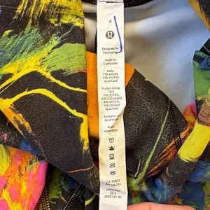 EUC Lululemon Wunder Train High Rise Leggings Size 4 Retail $118.00 thumbnail 4