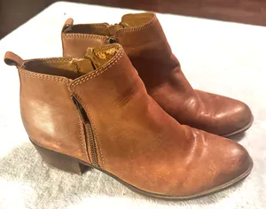 LUCKY BRAND Boots Brown Leather Basel booties side zip distressed womens 8M thumbnail 1