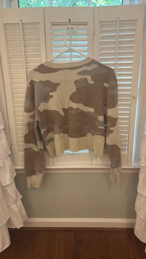 Camo DKNY sweater thumbnail 3