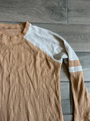 American Eagle Outfitters Tan Waffle-Knit Raglan Long Sleeve with Cream Accents thumbnail 3