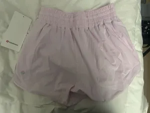 Lululemon Shorts thumbnail 3