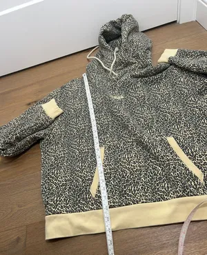 Levi's Women’s medium hoodie, cheetah print oversized sweatshirt thumbnail 8