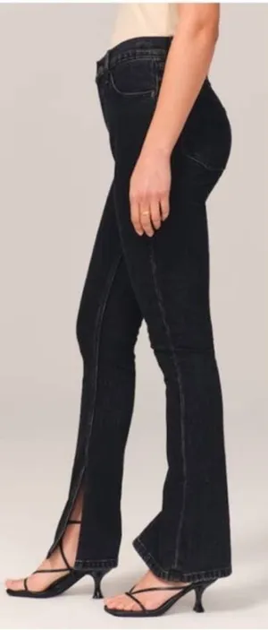 NWT Abercrombie & Fitch The‎ Skinny High Rise Curve Love in Black thumbnail 1