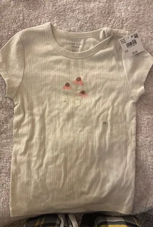 American Eagle Graphic Tee thumbnail 1