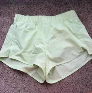 Old Navy Shorts thumbnail 1