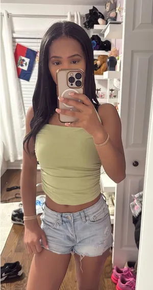 SheIn Green Tie Up Top thumbnail 1