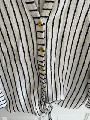 Ellen Tracy Linen Blend Striped Tie Front Bell Sleeve‎ Top Medium thumbnail 3