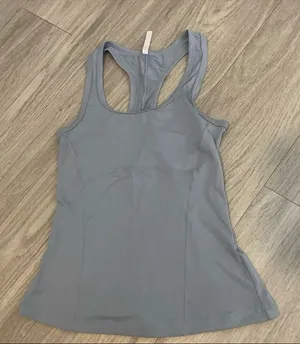 Fabletics Gray Sleeveless Fitted Tank Top thumbnail 1