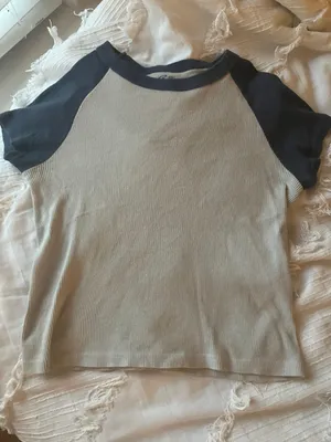 Brandy Melville Top thumbnail 1