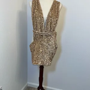 Knowles Gold Sequin Bodycon Dress‎ Plunge Neckline thumbnail 3