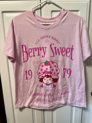 Strawberry Shortcake Large Tshirt  thumbnail 1