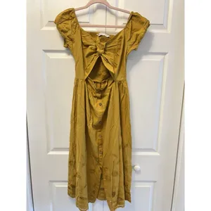 Zara Midi Dress Women’s Size Small Mustard Yellow‎ Smocked Embroidered tie front thumbnail 4