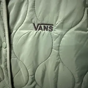 Vans Womens Long Reversible Quilted Jacket Size M Duck‎ Green NWOT N thumbnail 3