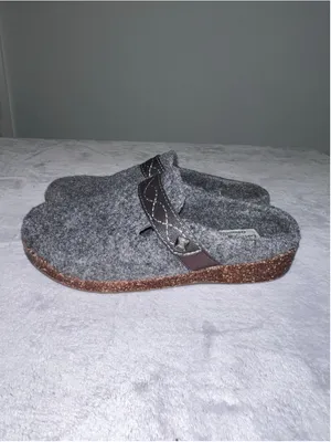 Women's Earth Origins Grey Brown Felt Clog Slippers Size 7 thumbnail 2