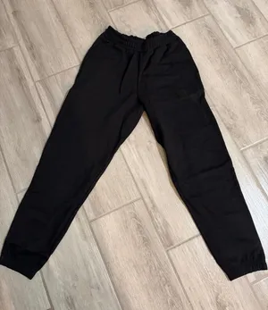 Gymshark Women’s Black Oversized Joggers Campus Classics Size Small NEW thumbnail 1