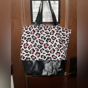 Stylish Leopard Print Tote Bag Black thumbnail 2