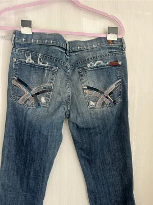 7 For All Mankind Women’s Faded Blue Straight Leg Jeans thumbnail 4