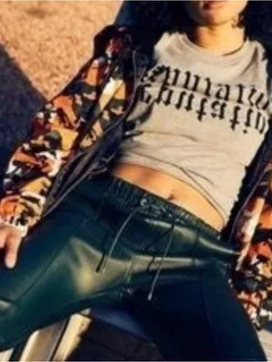 Taylor Swift Official Merch Reputation Cropped Tee S thumbnail 3