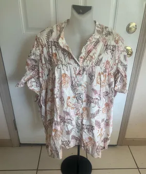 Large BiBi Feeling Fierce cream Tiger Print short sleeve button up Blouse thumbnail 1