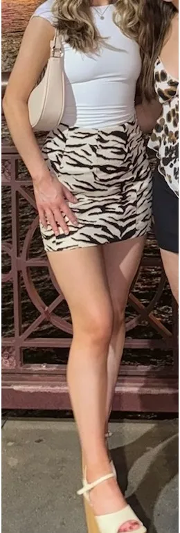 H&M Skirt Mini Tiger Print thumbnail 2