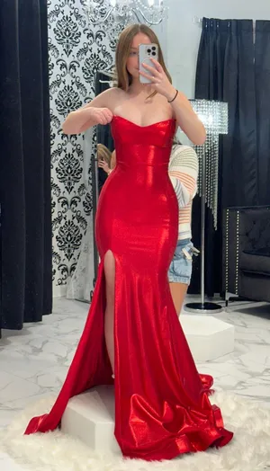 Red prom dress Size 4 thumbnail 1
