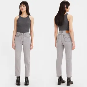 Levi’s Grey Wedgie Straight Fit Jeans. Size 27. thumbnail 2