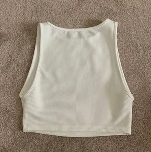 Princess Polly Crop Top thumbnail 3
