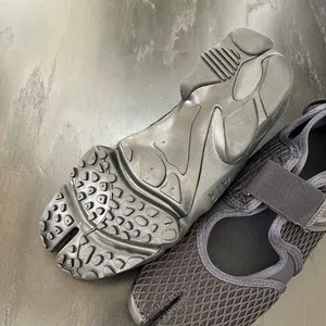 New NIKE Air Rift 'Triple Black' thumbnail 6