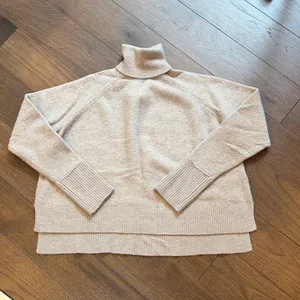 J. Crew Classic Beige Merino Wool Blend Turtleneck Sweater Size XL C22-015 thumbnail 2
