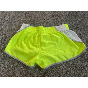 Nike Dri-FIT Neon Yellow Tempo Running Shorts L thumbnail 9