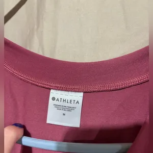 Athleta T-shirt thumbnail 2