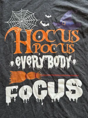 Port & Company Hocus Pocus Everybody Focus Halloween Tee Size M thumbnail 7