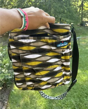 Kavu Crossbody Bag Purse Adjustable Strap Compact Hipster Bag Cotton Canvas‎ thumbnail 1