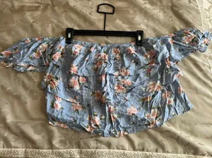 American Eagle Outfitters Top thumbnail 3