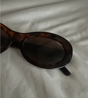Veux White Fox Boutique Sunglasses thumbnail 3