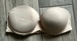 PINK - Victoria's Secret push up strapless bra thumbnail 1