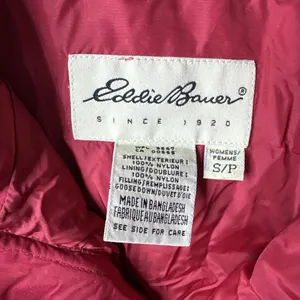 Women's Eddie Bauer Size Small Red‎ Puffer Goose Down Full Zip Vest thumbnail 3