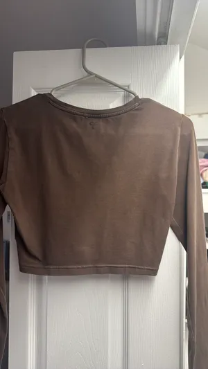 Aritzia TNA Cropped Long Sleeve thumbnail 2