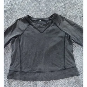 Lululemon Women's Loop Back Crew Pullover Cropped Sweatshirt Gray Size 6 thumbnail 2