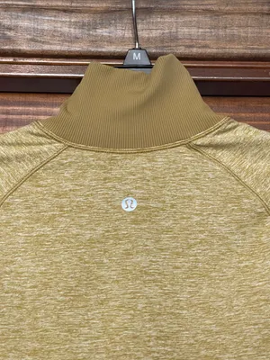 Lululemon Always Alert Half Zip
Heathered Grape Leaf size 6 thumbnail 4