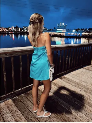 Blue satin dress Size M thumbnail 3