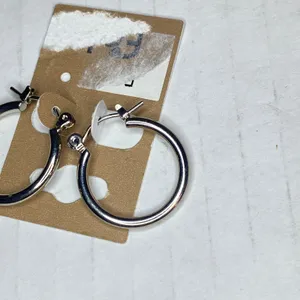 Women's Silver-Tone 0.75" Hoop Fashon Earrings New NWT thumbnail 3