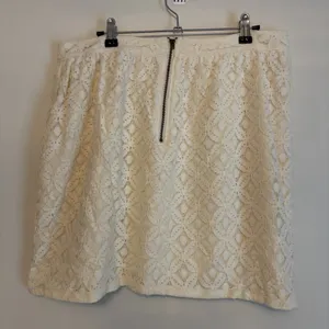Pins And needles Size‎ 12 Lace Cream Mini Skirt Zipper Back Liner Feminine Girly thumbnail 3
