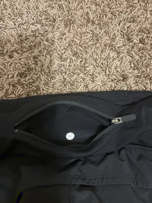 Lululemon Speed Up Short 2.5" Solid Black Size 10 W7AO6R Pockets Neutral Lined thumbnail 4